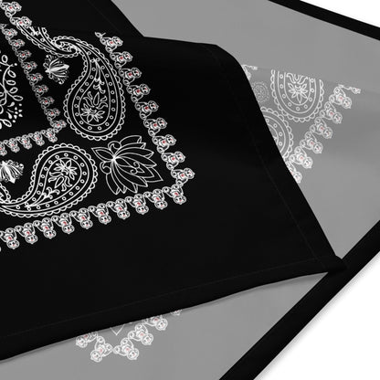 The Black Bandana - Stylish Accessory for Every Outfit